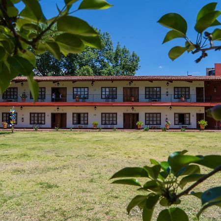 Hosteria San Felipe パツクアロ エクステリア 写真