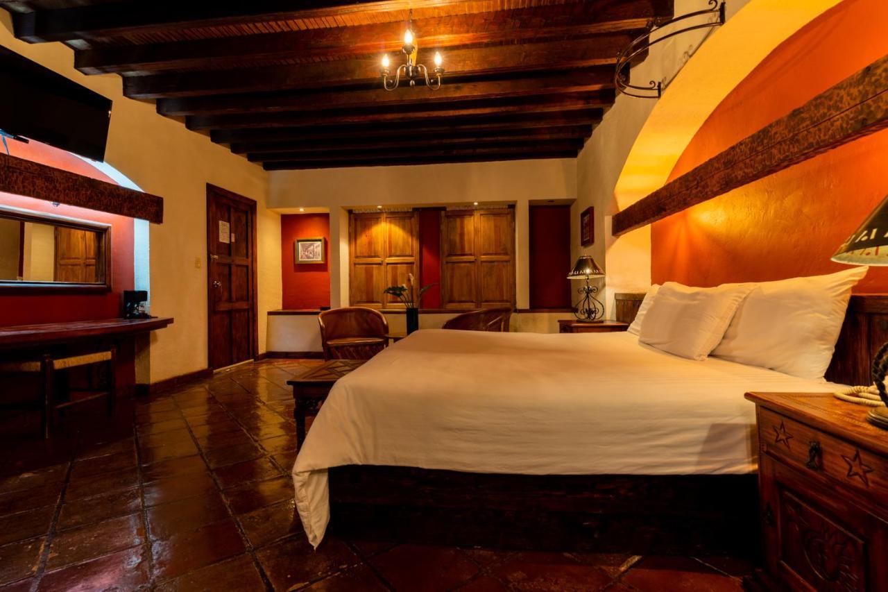 Hosteria San Felipe パツクアロ エクステリア 写真