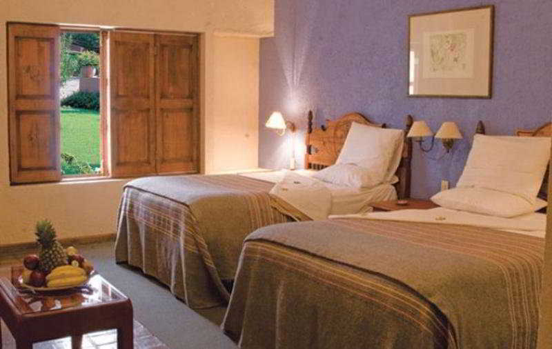 Hosteria San Felipe パツクアロ エクステリア 写真